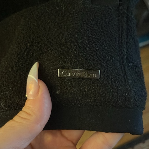 Like new Calvin Klein fleece jacket - Picture 4 of 4